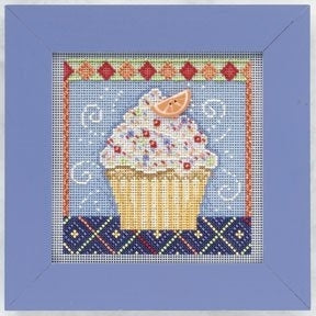 Mill Hill Vanilla Cupcake Cross Stitch Kit 2011 Buttons & Beads MH141101