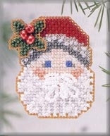 Mill Hill Holiday Pin - Mistletoe Santa HI09