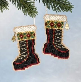 Mill Hill Santa's Closet - Santa's Boots Cross Stitch Kit MH16-6306