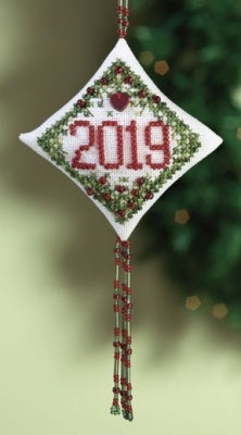 Mill Hill Tiny Treasured Diamonds- Holiday Memory Cross Stitch Kit MH220305